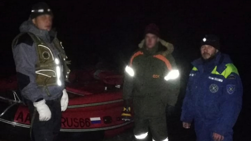 В Югре спасли рыбаков, у которых посреди реки сломался лодочный мотор