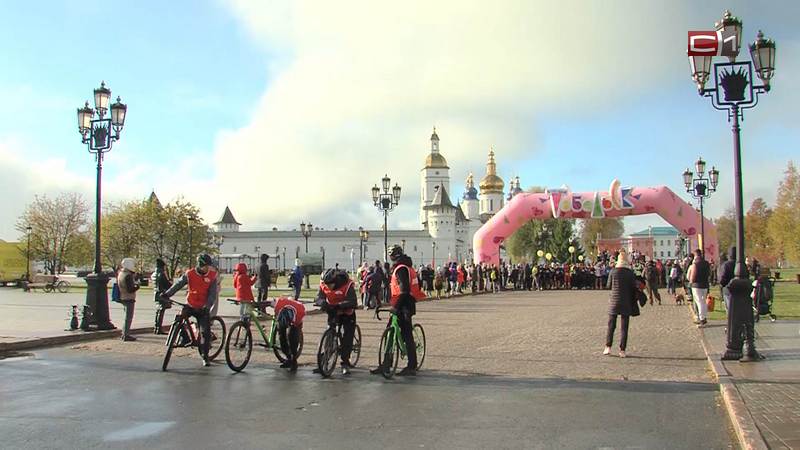 В Тобольске состоялся массовый полумарафон - участники совершили тур по городу