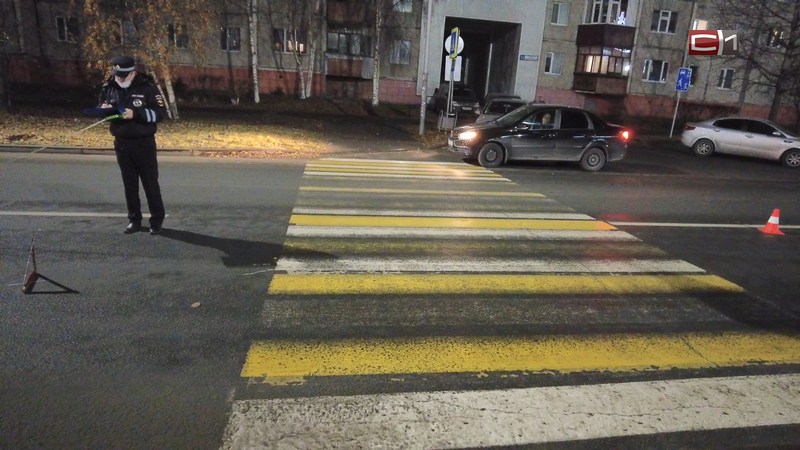 На пешеходном переходе в Сургуте сбили молодого человека