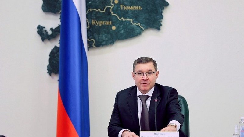 Владимир Якушев не исключил ввод в регионах УрФО новых антиковидных ограничений