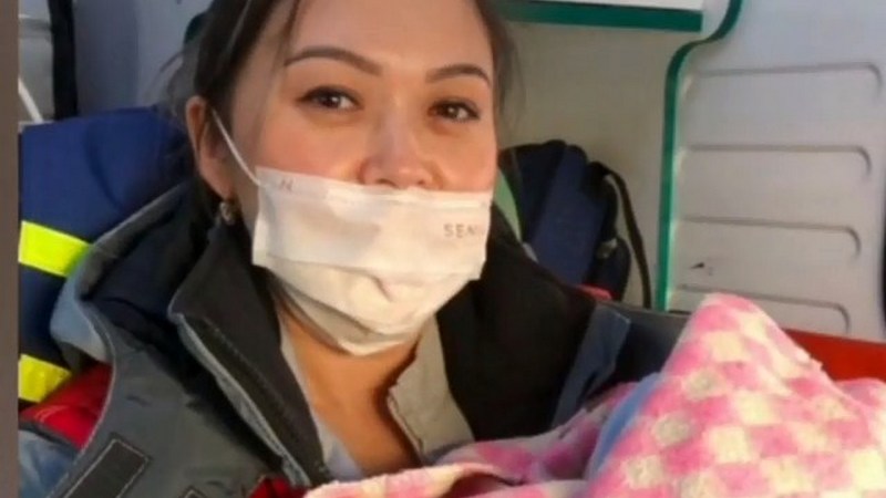 В Сургуте бригада скорой помощи приняла роды на дому