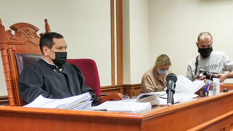 Суд Свердловской области провел предварительное слушание по иску об отмене QR-кодов