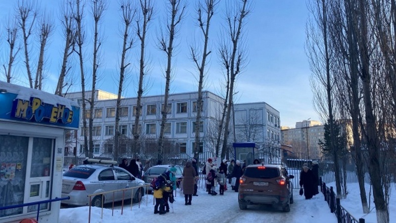 В Тюмени второй раз эвакуируют городские школы из-за анонимных сообщений