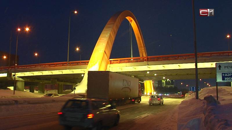 Освещение сургутского моста на Аэрофлотской дополнят антиослепляющими экранами