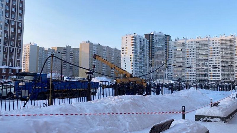 Электричество в обесточенном доме на Захарова в Сургуте обещают дать к пяти вечера