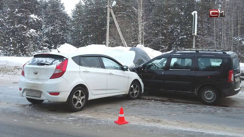 В результате заноса автомобиля в Сургуте произошло ДТП с пострадавшим 