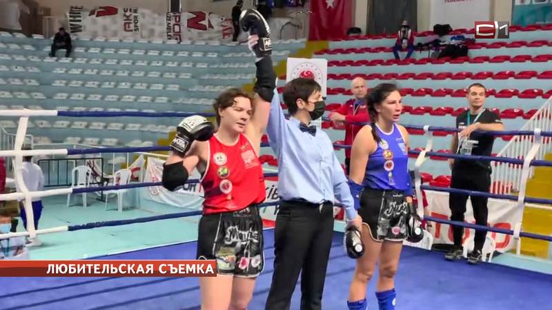 Сургутянки взяли первые места на соревнованиях по тайскому боксу в Европе