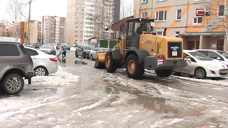 Как в мэрии Сургута оценили работу подрядчиков по уборке и вывозу снега