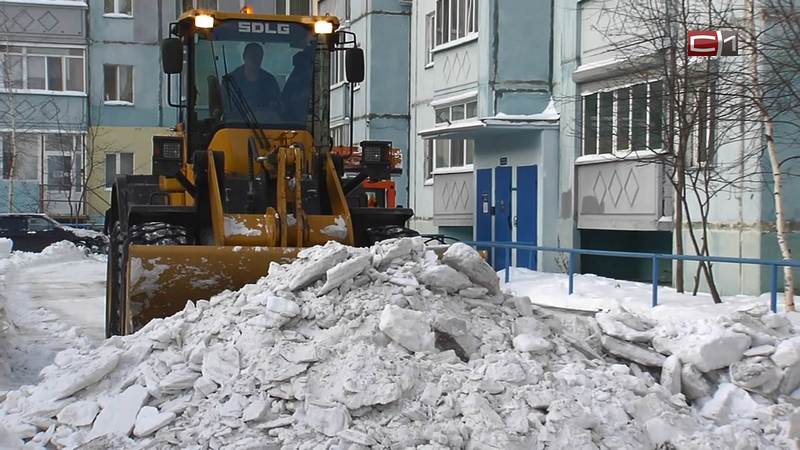 С улиц Сургута ежедневно вывозят от 4 до 7 тысяч кубометров снега