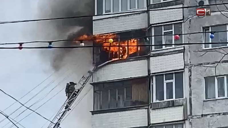 Названа предварительная причина пожара в сургутской девятиэтажке на Ленина