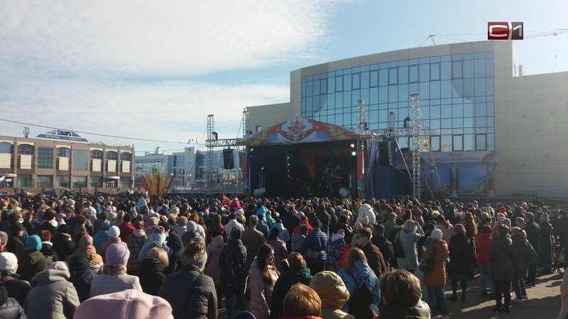 На концерт арт-группы SOPRANO Турецкого пришли тысячи сургутян
