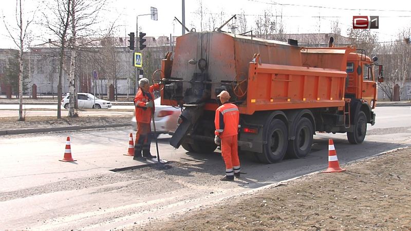 Власти Сургута намерены увеличить объемы ямочного ремонта