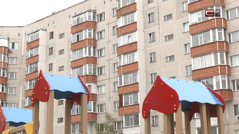 Нашествие крыс в многоэтажке Сургута: жители боятся выходить на улицу