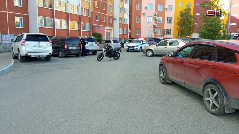 Шестилетняя девочка пострадала по вине молодого мотоциклиста без прав в Югре