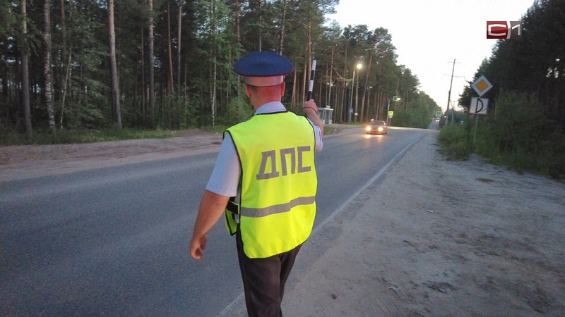 Госавтоинспекторы в выходные ловили нетрезвых водителей на дорогах Сургута
