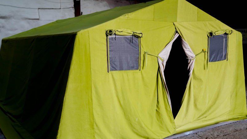 Брезентовые палатки для МЧС начали изготавливать осужденные колонии Сургута