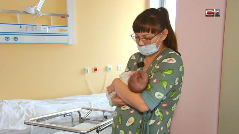В сургутском Центре охраны материнства и детства прооперировали новорожденную