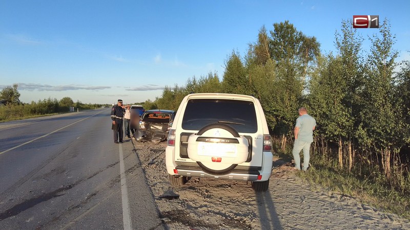 Три автомобиля столкнулись на объездной дороге Сургута