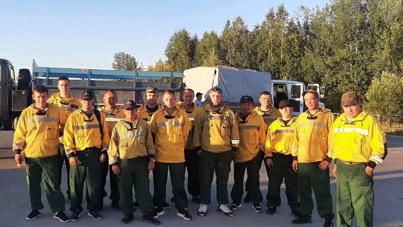 Пожарные-десантники Тюменской авиабазы помогут тушить леса в Югре