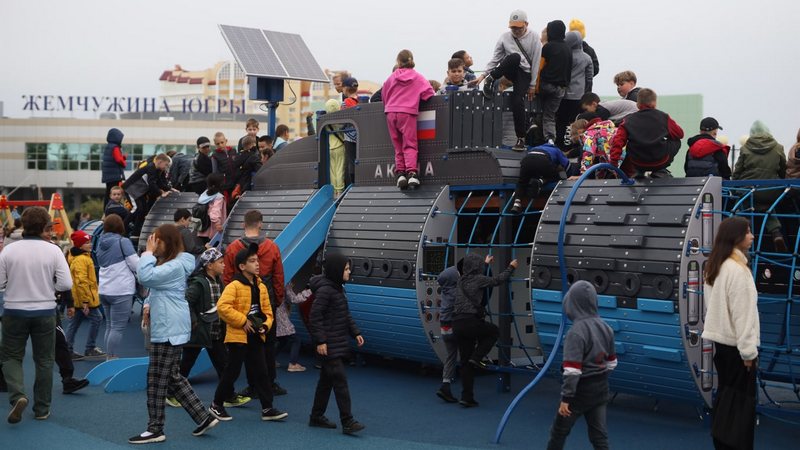 Жители югорского города наконец-то смогли опробовать «подводную лодку»