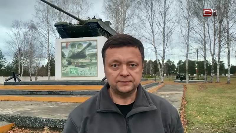 Депутат Думы Югры Михаил Селюков навестил мобилизованных в учебном центре