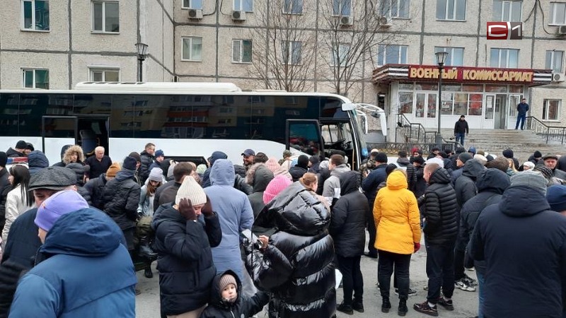 Жители Сургута и района отправились в учебные центры перед отправкой в зону СВО