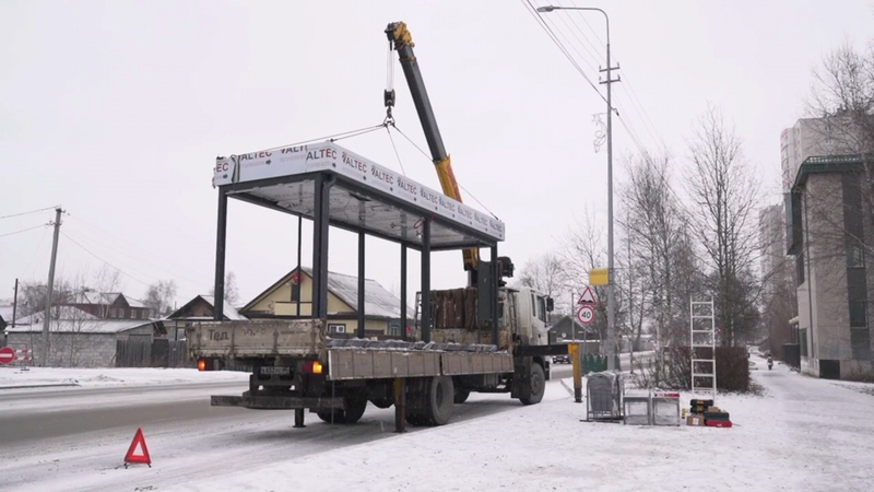 Установка остановочных павильонов продолжается в Сургуте
