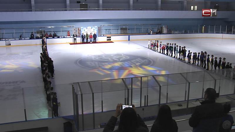 Региональные соревнования по фигурному катанию прошли в Сургуте