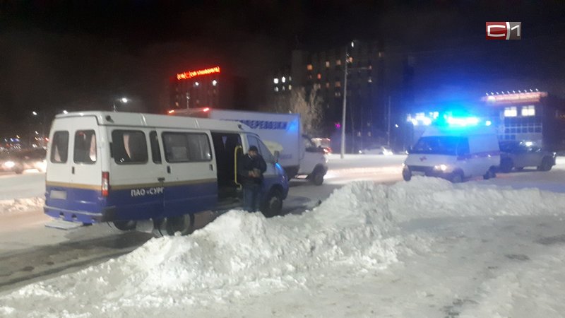Газель Сургутнефтегаза загорелась посреди дороги в Сургуте