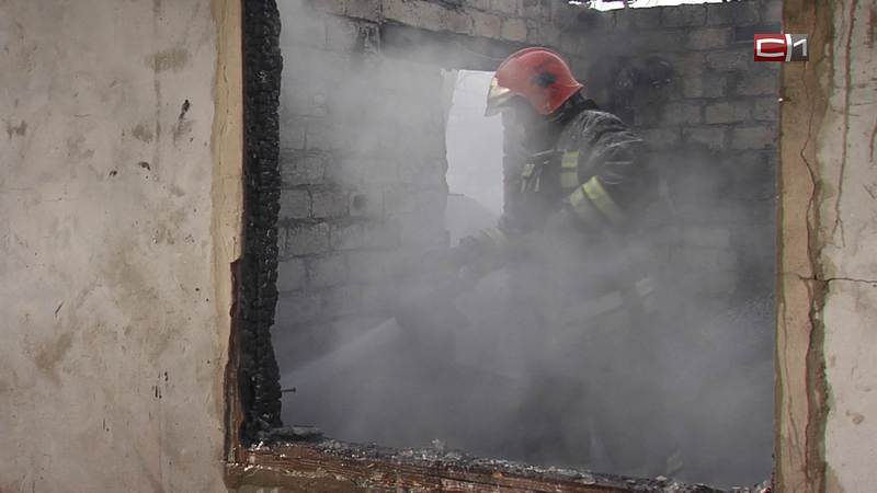 Люди стали гибнуть на пожарах в Сургутском районе на 66% чаще. Как обезопасить себя