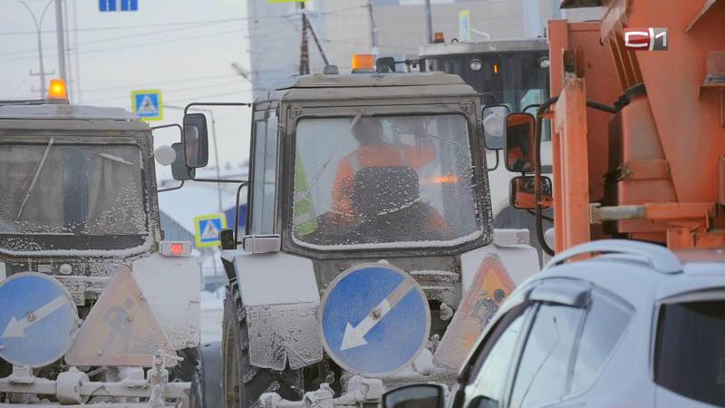Уборкой тротуаров Сургута от снега занимается новый подрядчик