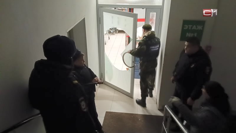 Несостоявшийся Отелло обезврежен сотрудниками магазина и задержан полицией Сургута