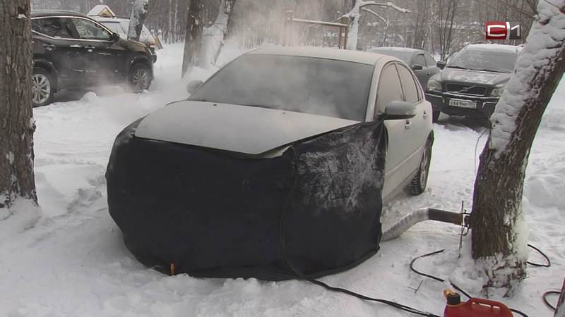 Спасатели Сургута о том, как безопасно разогревать машину в сильный мороз