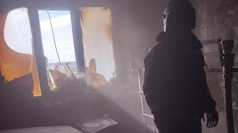 Сотрудники МЧС Югры спасли из пожара четверых детей