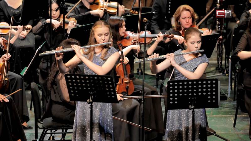 Проект «Новые имена Сургута» отметил свое 30-летие юбилейным концертом