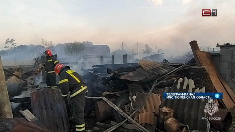 «В беде не бросим»: Александр Моор о крупном пожаре в селе Тюменской области