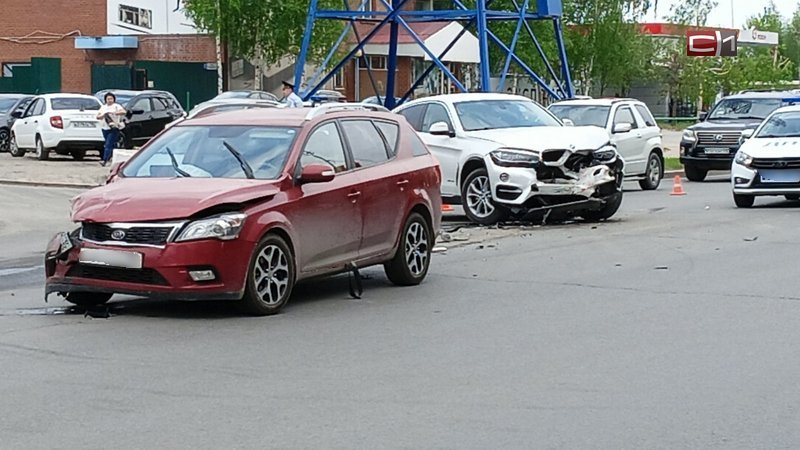 Один человек пострадал в ДТП на улице Профсоюзов в Сургуте
