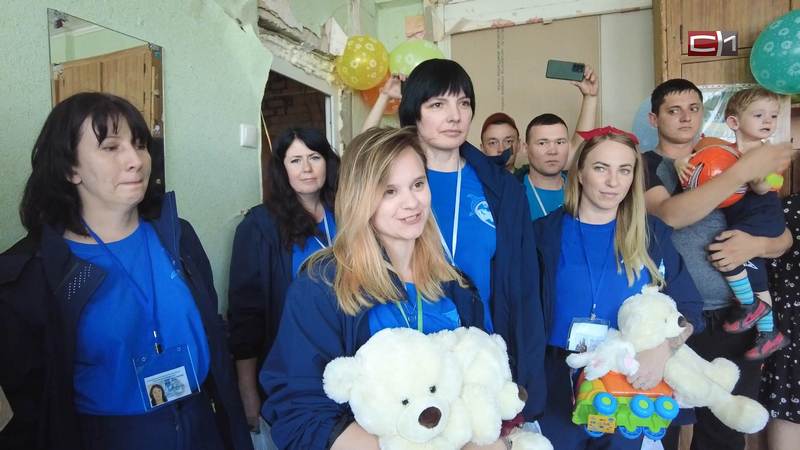 Дети из Сургута передали своих плюшевых медведей юным жителям ЛНР