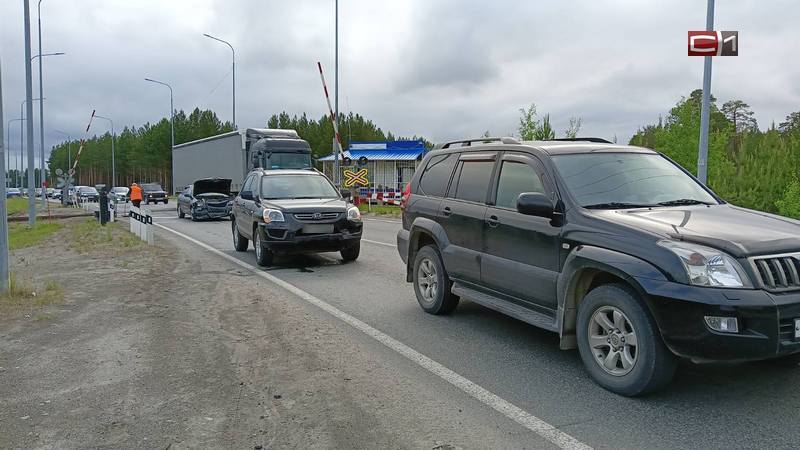 ДТП у железнодорожного переезда в Сургуте спровоцировало пробки