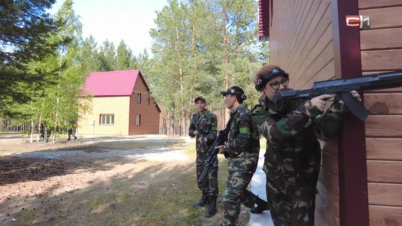 Почувствовать себя настоящими солдатами смогли школьники в Сургутском районе