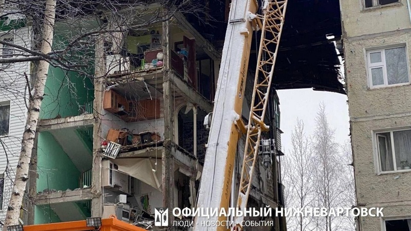 В Нижневартовске рухнула стена в доме, где зимой взорвался газ