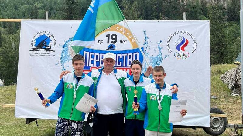Юные сургутяне стали серебряными призерами первенства России по гребле