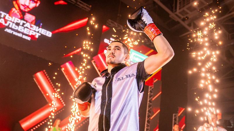 Югорский боксер Альберт Батыргазиев одержал победу над соперником из Доминиканы