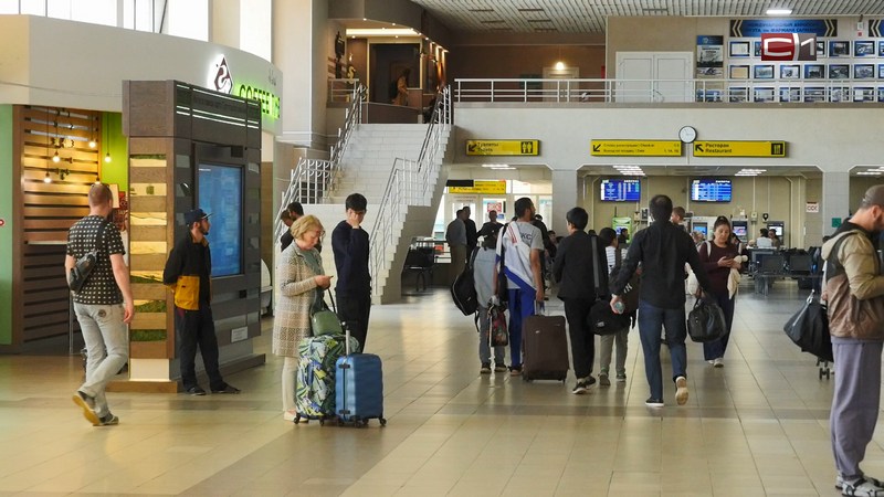 В аэропорту Сургута на 13 часов задержали рейс в Новосибирск