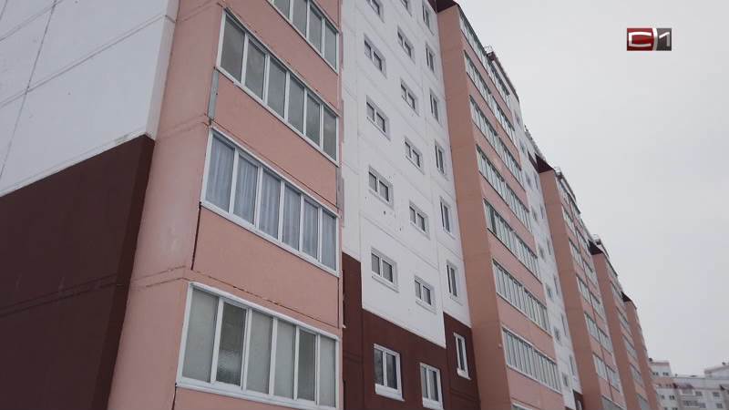 Ребенку-инвалиду из Сургутского района помогли получить квартиру