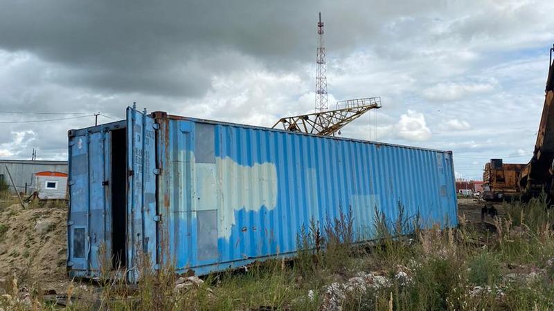 Морской контейнер украли у зоозащитников в Югре