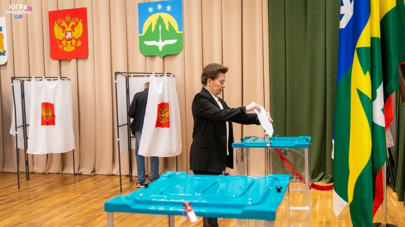 Губернатор Югры проголосовала и призвала приходить на избирательные участки