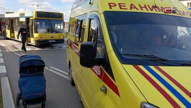 Автобус в Сургуте наехал на коляску с ребенком