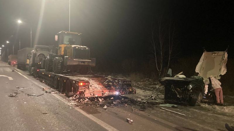 На трассе Тюмень-Ханты-Мансийск произошло страшное ДТП — погибли двое