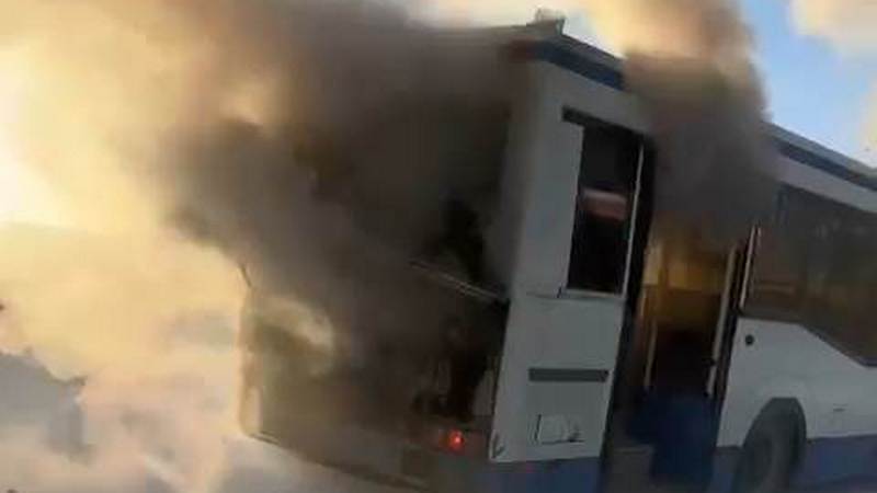 По факту возгорания рейсового автобуса в Югре прокуратура начала проверку